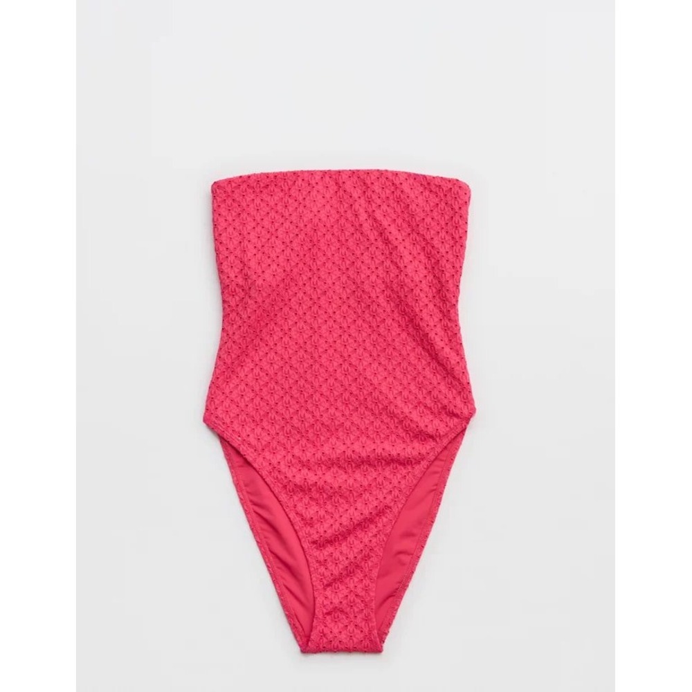 Andie hot pink Kauai one piece swimsuit eyelet textured cheeky strapless large